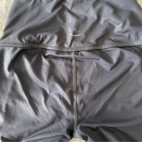 Beyond yoga blue legging size XS - Picture 9 of 16